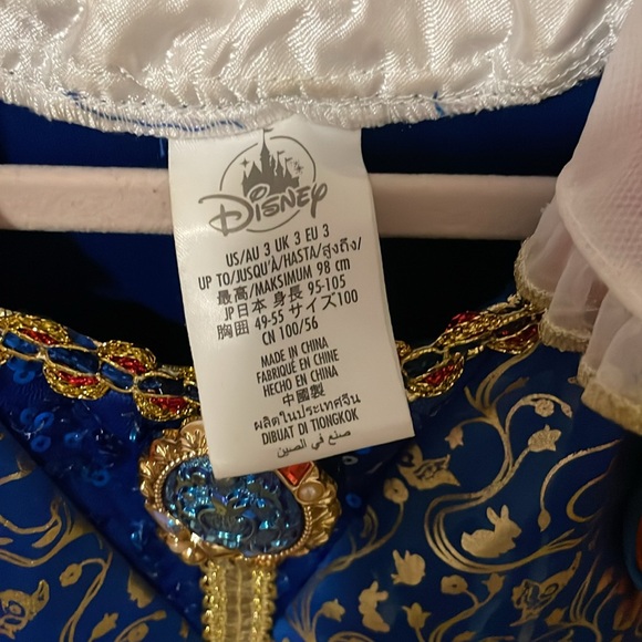 Authentic Disney Snow White Costume - Picture 2 of 5